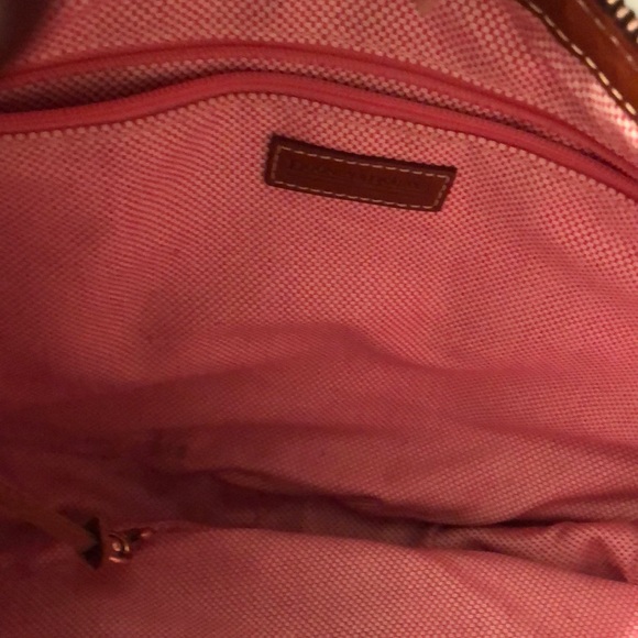 Dooney and Bourke purse - Picture 8 of 9